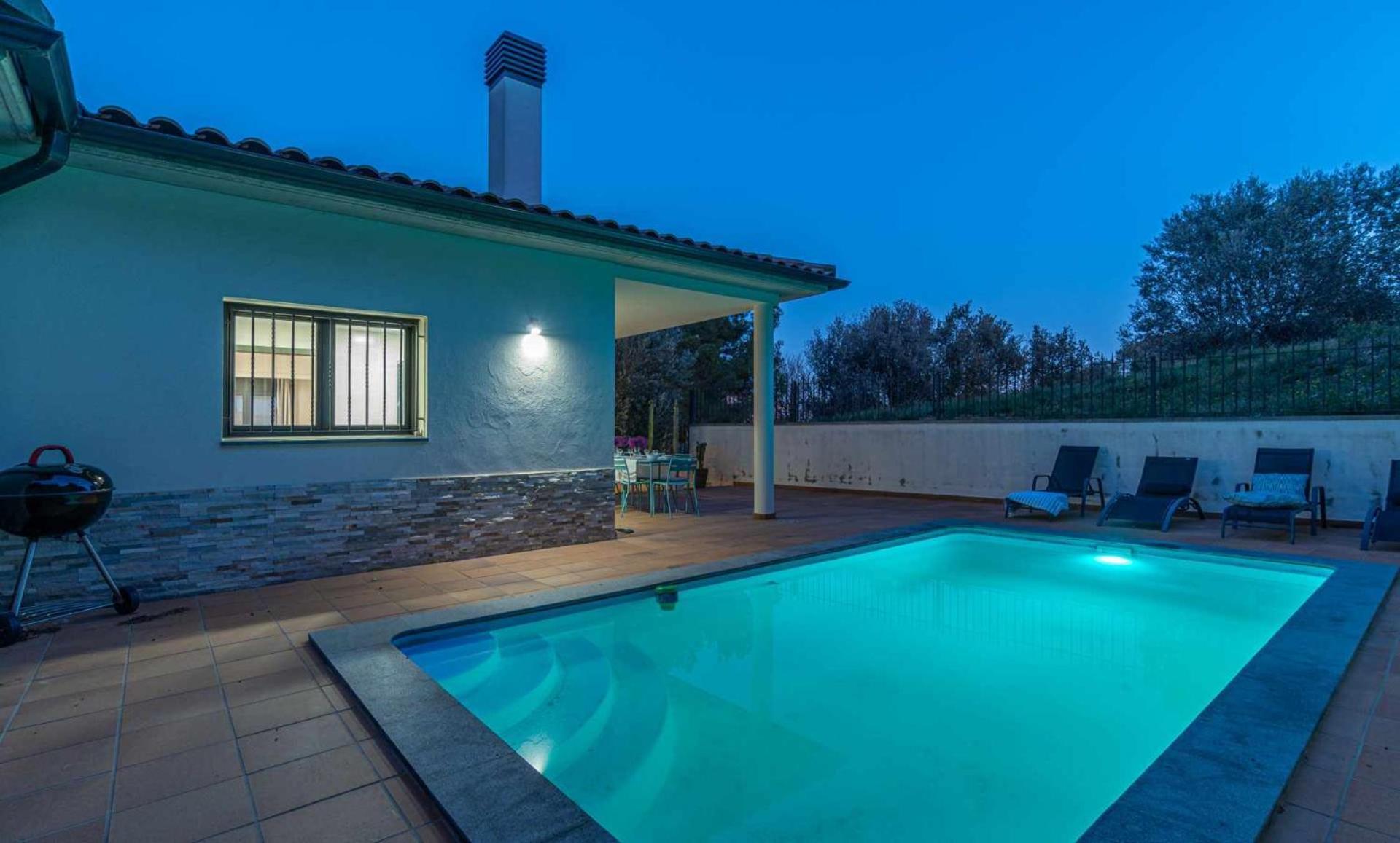 Jouvacations Villa Domenec Figueres  Exterior foto